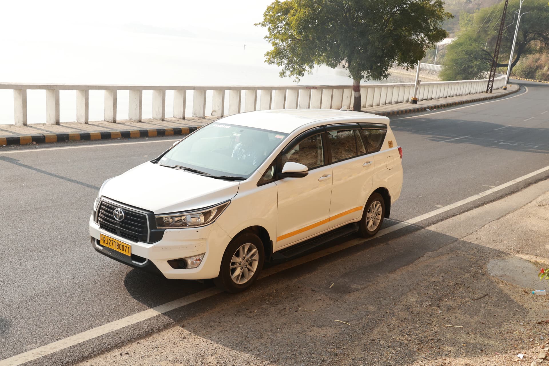 Taxi Service in Udaipur for Outstation